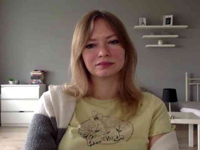 kissMillie webcam