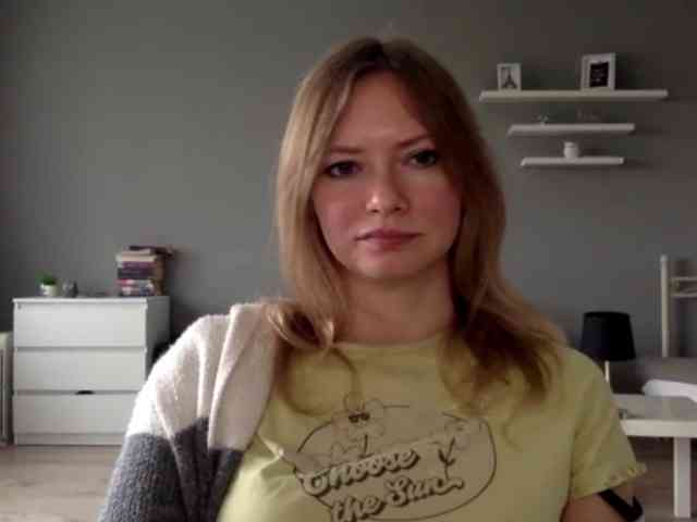 kissMillie webcam
