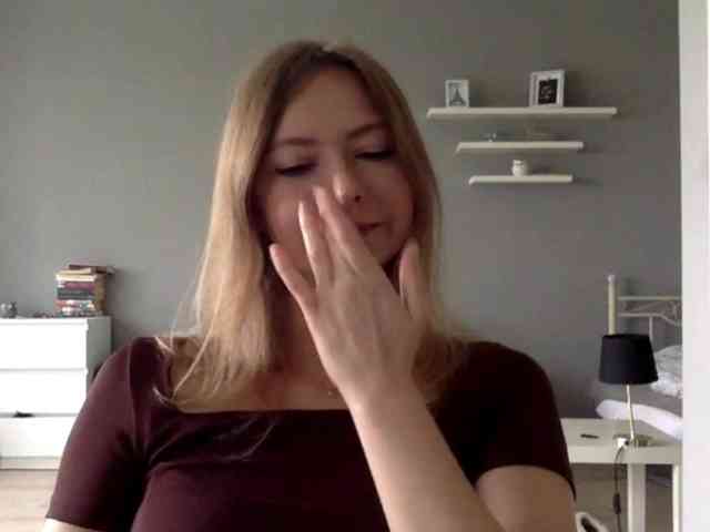 kissMillie webcam