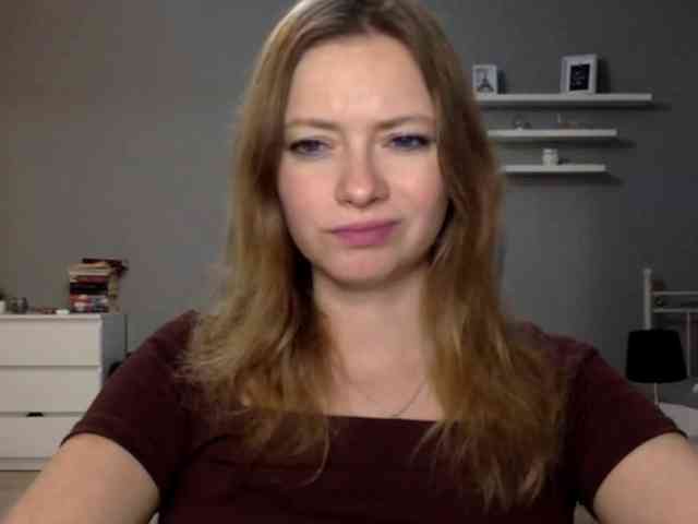 kissMillie webcam