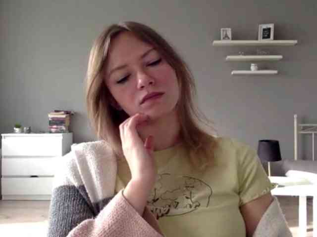 kissMillie webcam