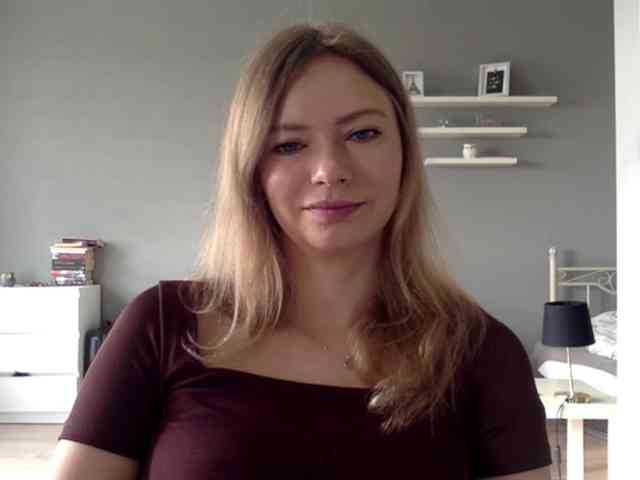 kissMillie webcam