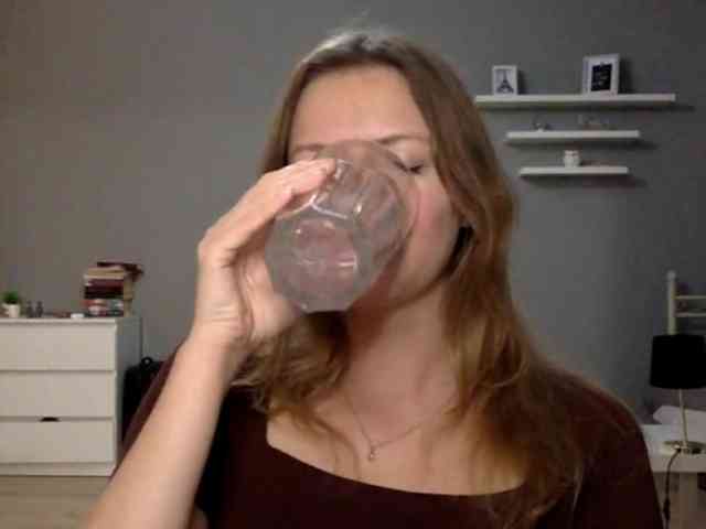 kissMillie webcam