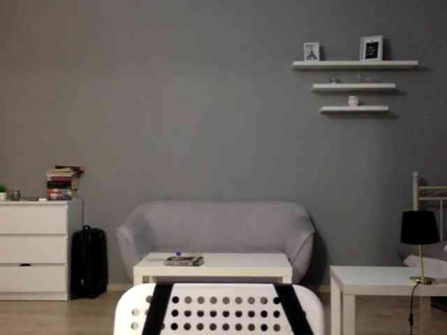 kissMillie webcam