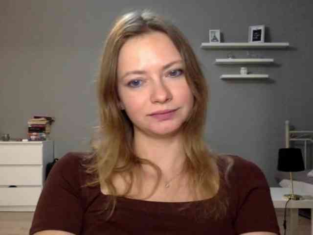 kissMillie webcam