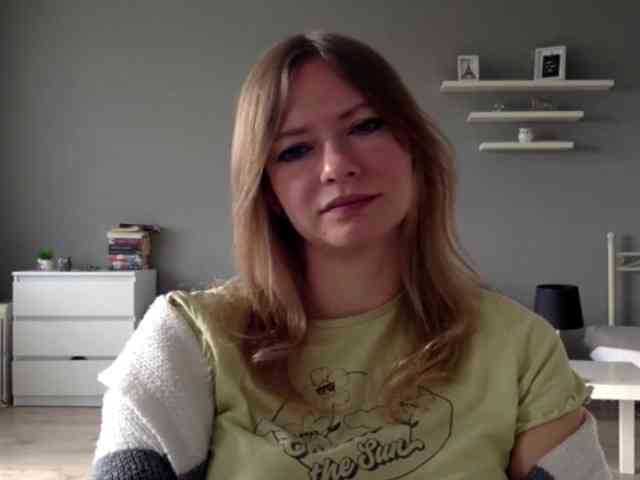 kissMillie webcam