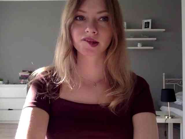 kissMillie webcam