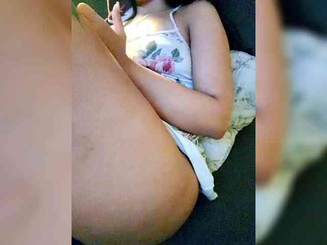 Georgina-Cross webcam