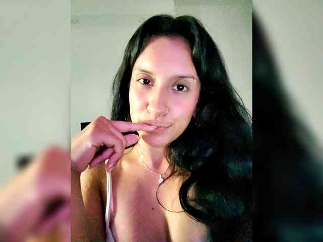Georgina-Cross webcam