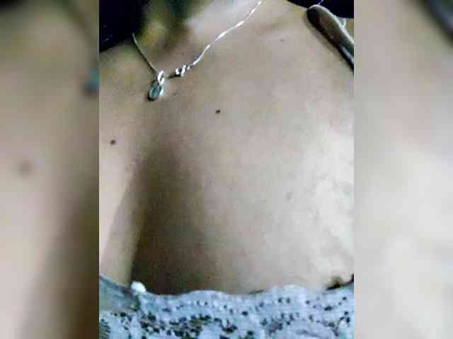 Georgina-Cross webcam
