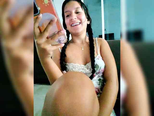 Georgina-Cross webcam