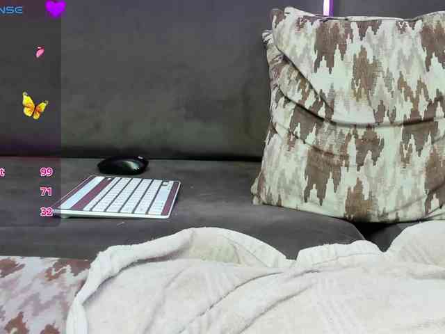 Georgina-Cross webcam