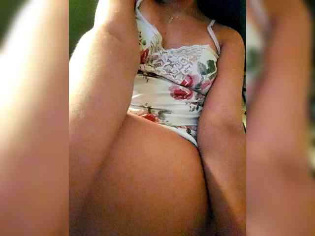 Georgina-Cross webcam