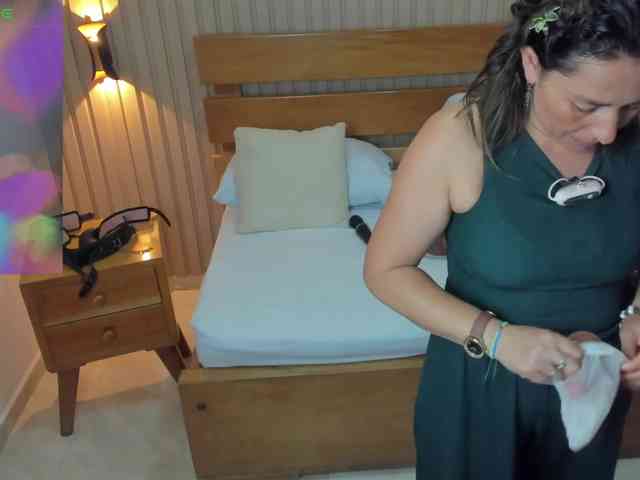 luciana-ballesteros webcam