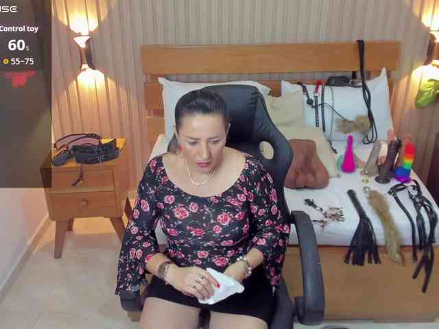 luciana-ballesteros webcam