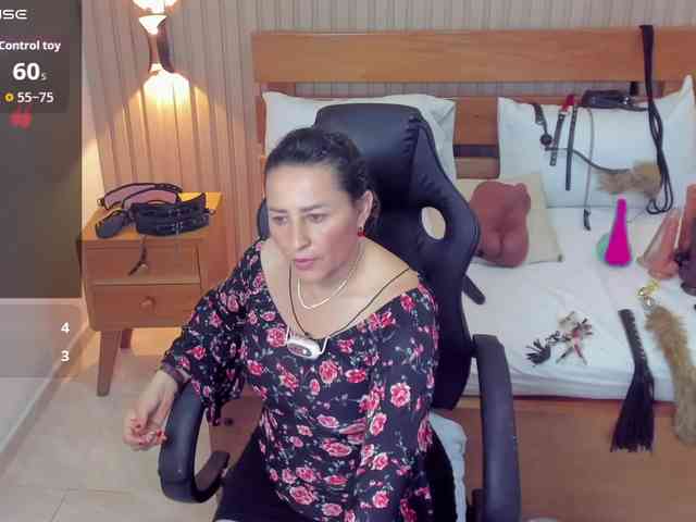 luciana-ballesteros webcam