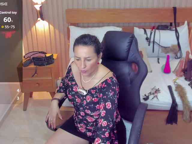 luciana-ballesteros webcam