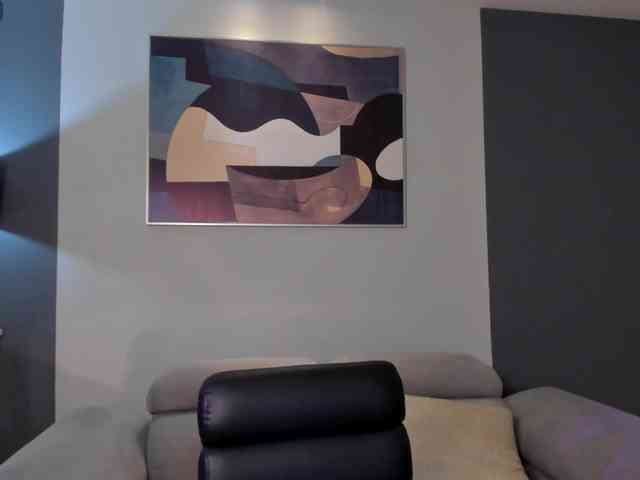 MaddisonCollins webcam