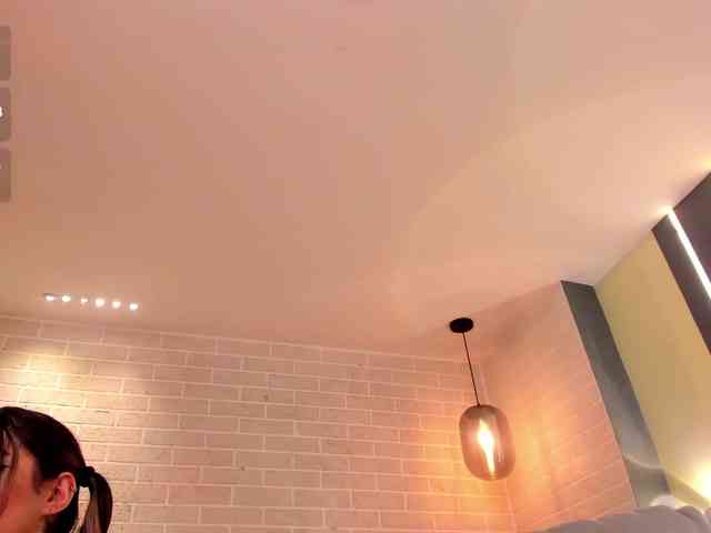 MaddisonCollins webcam