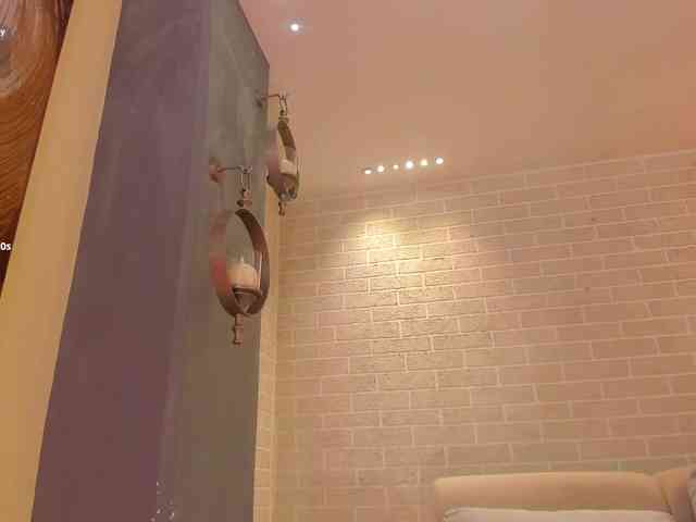 MaddisonCollins webcam