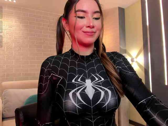 MaddisonCollins webcam