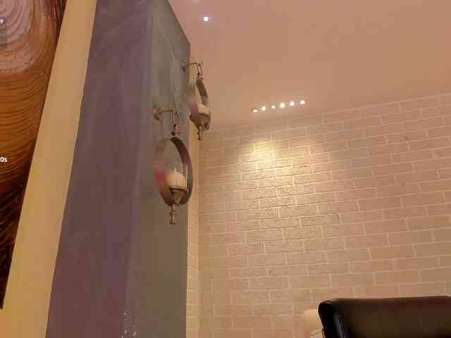 MaddisonCollins webcam