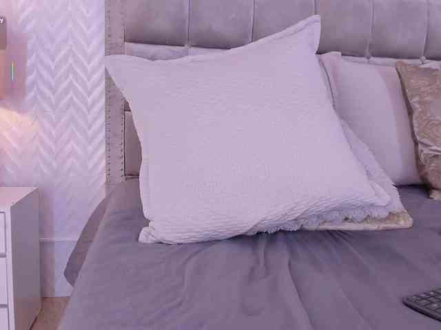 lucianacohelo webcam