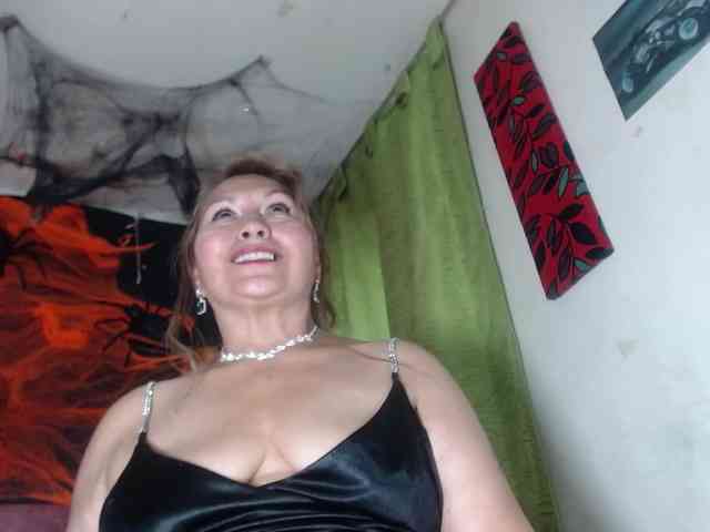 Kazsandra webcam
