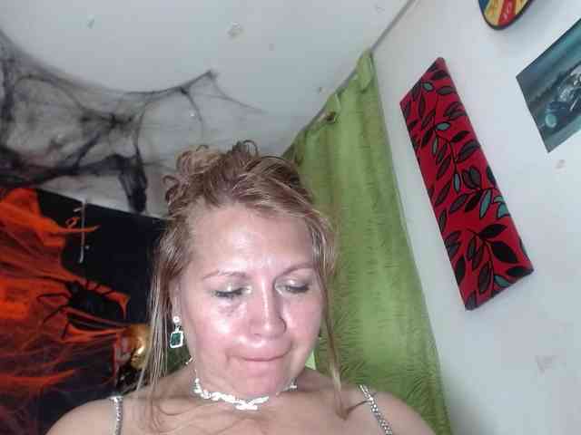 Kazsandra webcam