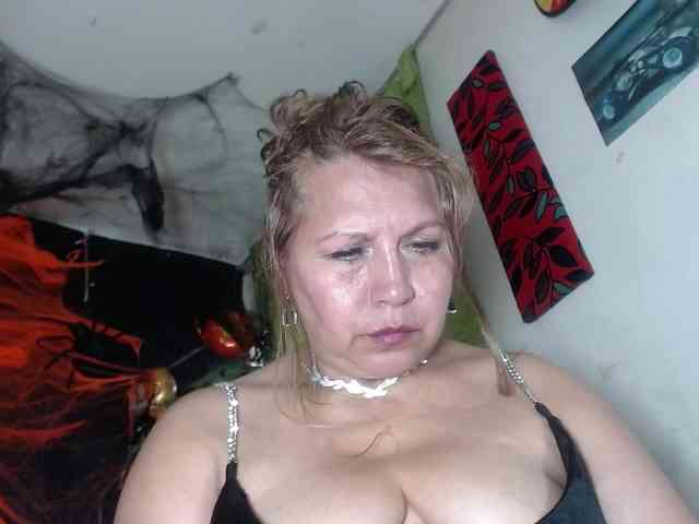 Kazsandra webcam