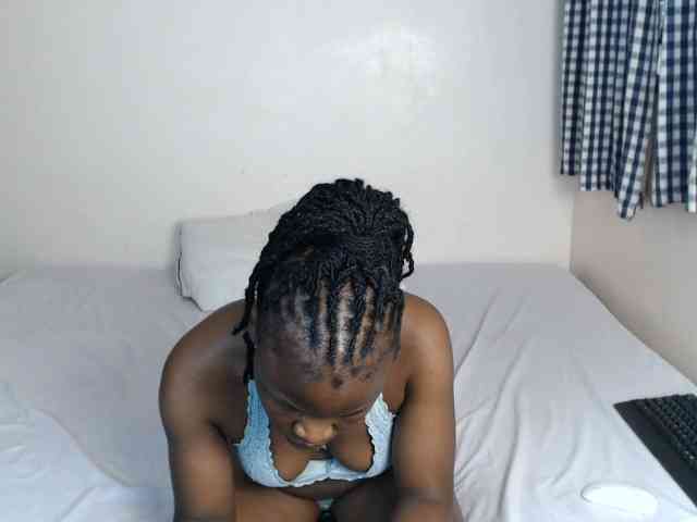 Crystalxebony webcam