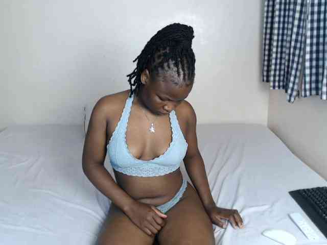 Crystalxebony webcam