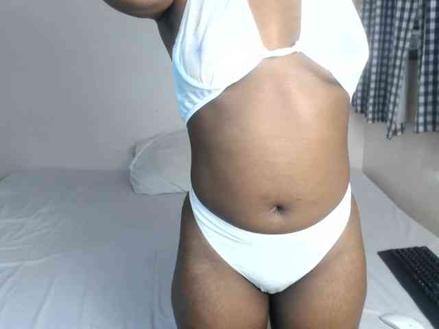 Crystalxebony webcam