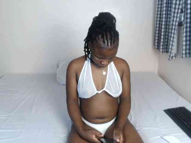 Crystalxebony webcam