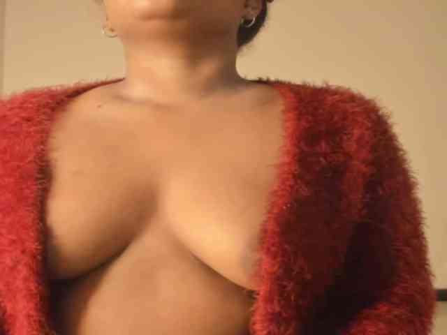 CarolinnaGomez webcam