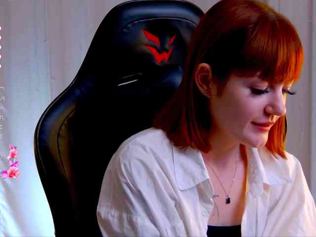 Ashley-Nicks webcam