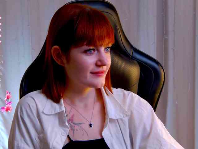 Ashley-Nicks webcam