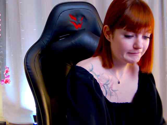 Ashley-Nicks webcam