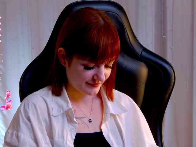 Ashley-Nicks webcam