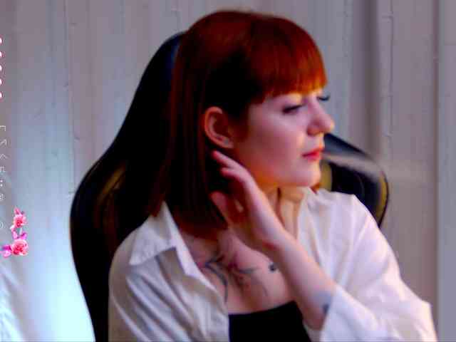 Ashley-Nicks webcam