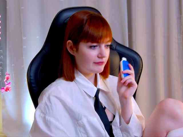 Ashley-Nicks webcam