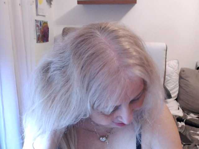 Accedi alla chat con il nickname SusiLife SusiLife