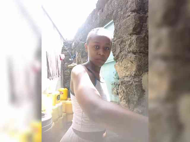 LAYLAAH webcam