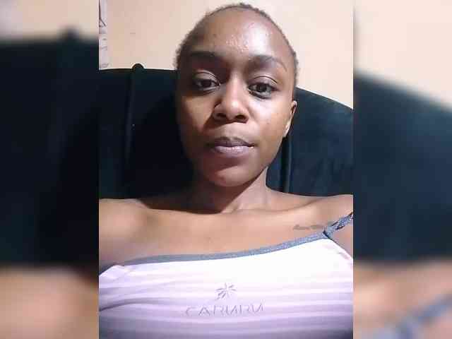 LAYLAAH webcam