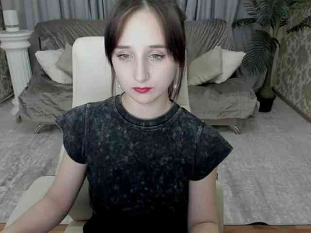 JulietMonli webcam