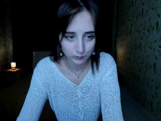 JulietMonli webcam