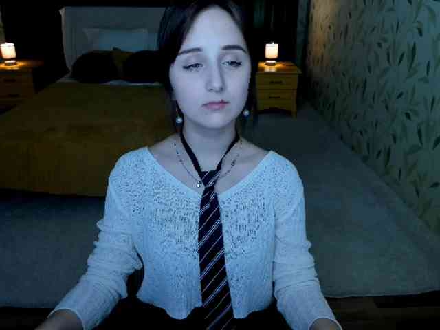 JulietMonli webcam
