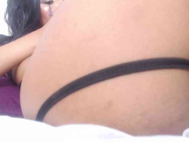 tiny-sarah1 webcam