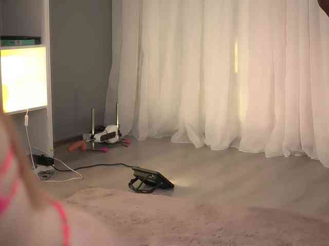 ElysaWetxx webcam