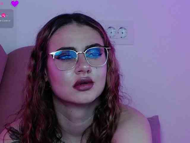 AbbyWhite webcam